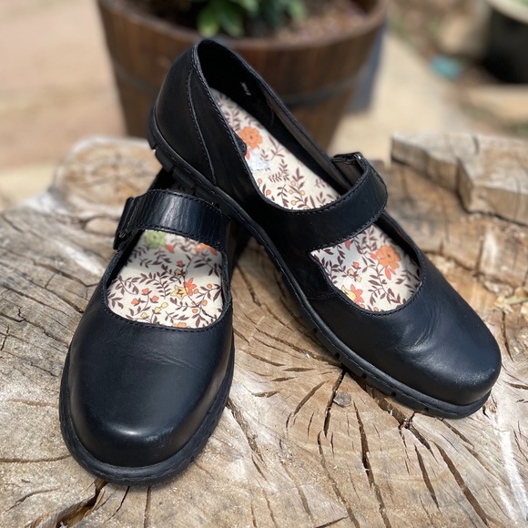 Born Shoes - Born Black Leather Mary Janes Sz 9
